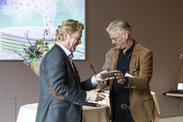 Clok Dag van Ondernemersfondsen LR-99